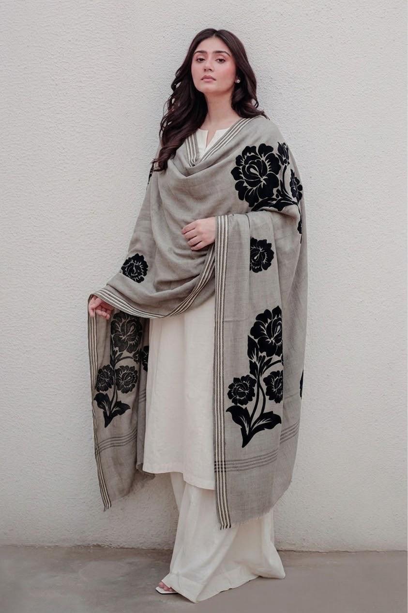 Ladies Wool Shawl